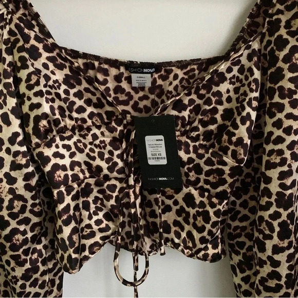 NWT Fashion Nova Animal Print  Cropped Blouse - Picture 3 of 6